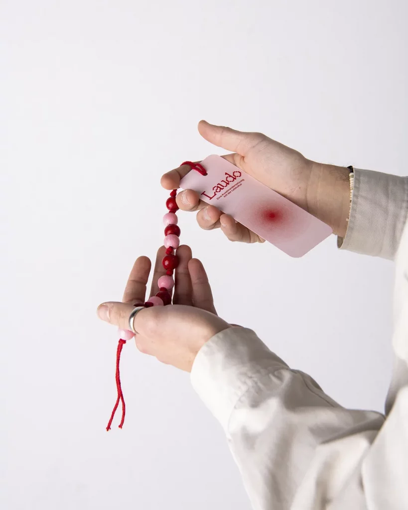 Laudo Lesezeichen mit Kette